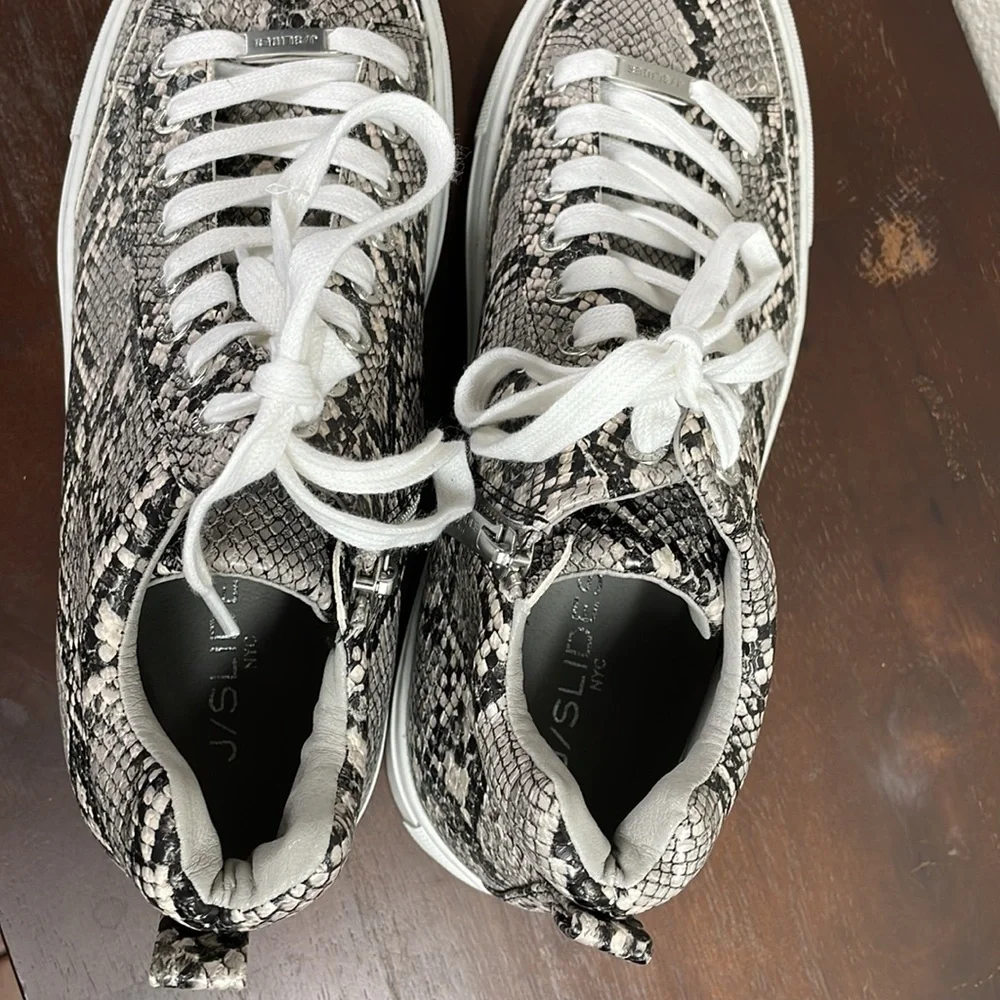 JSlides Ludlow Lace Up Snake Print Platform Sneakers Black White Sz 9.5